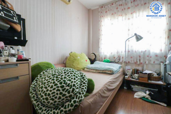 *****บ้านแฝดมือสอง ม.ชวนชื่นกรีนพาร์ค คู้บอน เนื้อที่กว้างขวางมากถึง 37.1 ตร.ว. ฟังก์ชัน 3 ห้องนอน 2 ห้องน้ำ จอดรถได้ 2 คัน บ้านสวย พร้อมเข้าอยู่ได้ทันที! ตั้งบนทำเลแห่งการเดินทาง ใกล้รถไฟฟ้าสายสีชมพู "สถานีคู้บอน" จุดขึ้นทางด่วน "รามอินทรา-เอกมัย" และแฟชั่นไอส์แลนด์